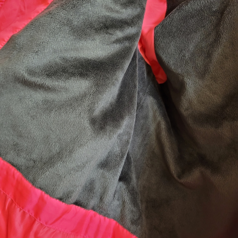 Kid's Coat - Picture 7 of 11